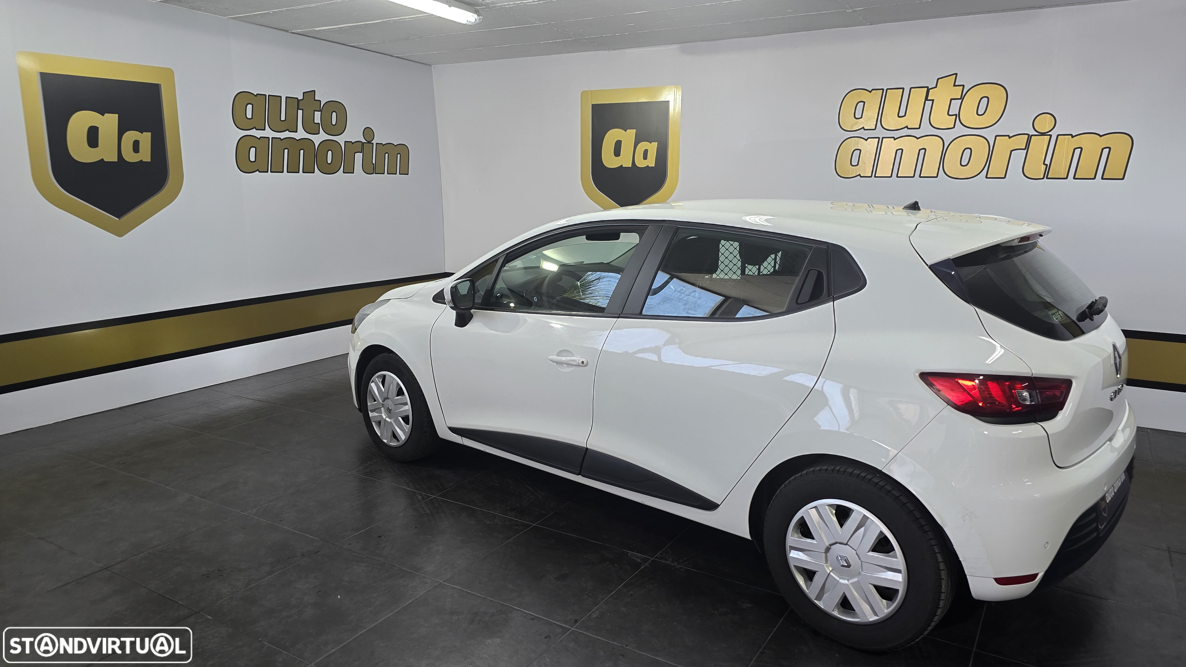 Renault Clio 1.5 Dci van 90cv - 6