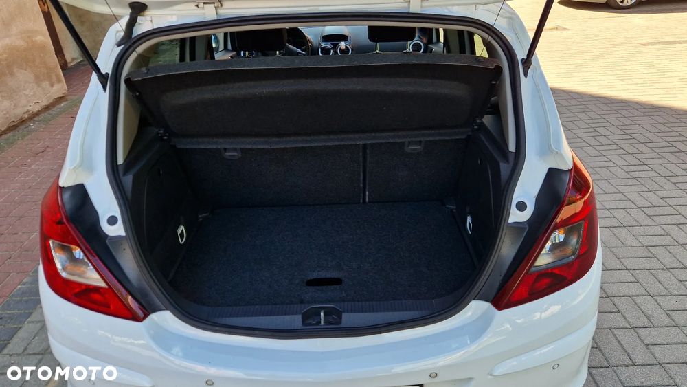 Opel Corsa - 12