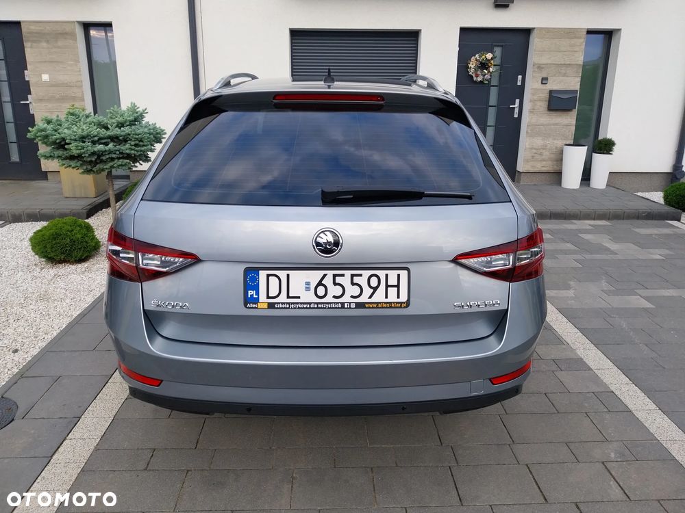 Skoda Superb 2.0 TDI Style DSG7 - 13