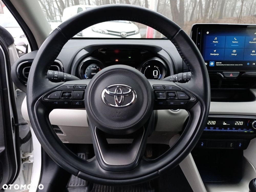 Toyota Yaris 1.5 Executive - 12