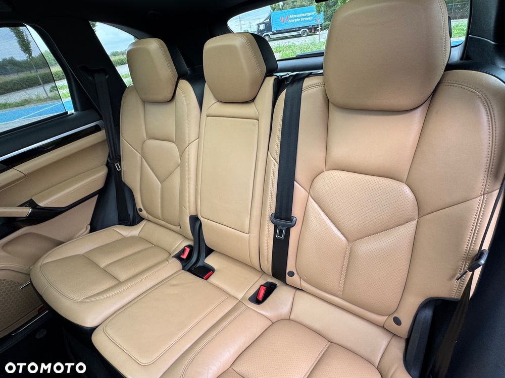 Porsche Cayenne Tiptronic S - 21