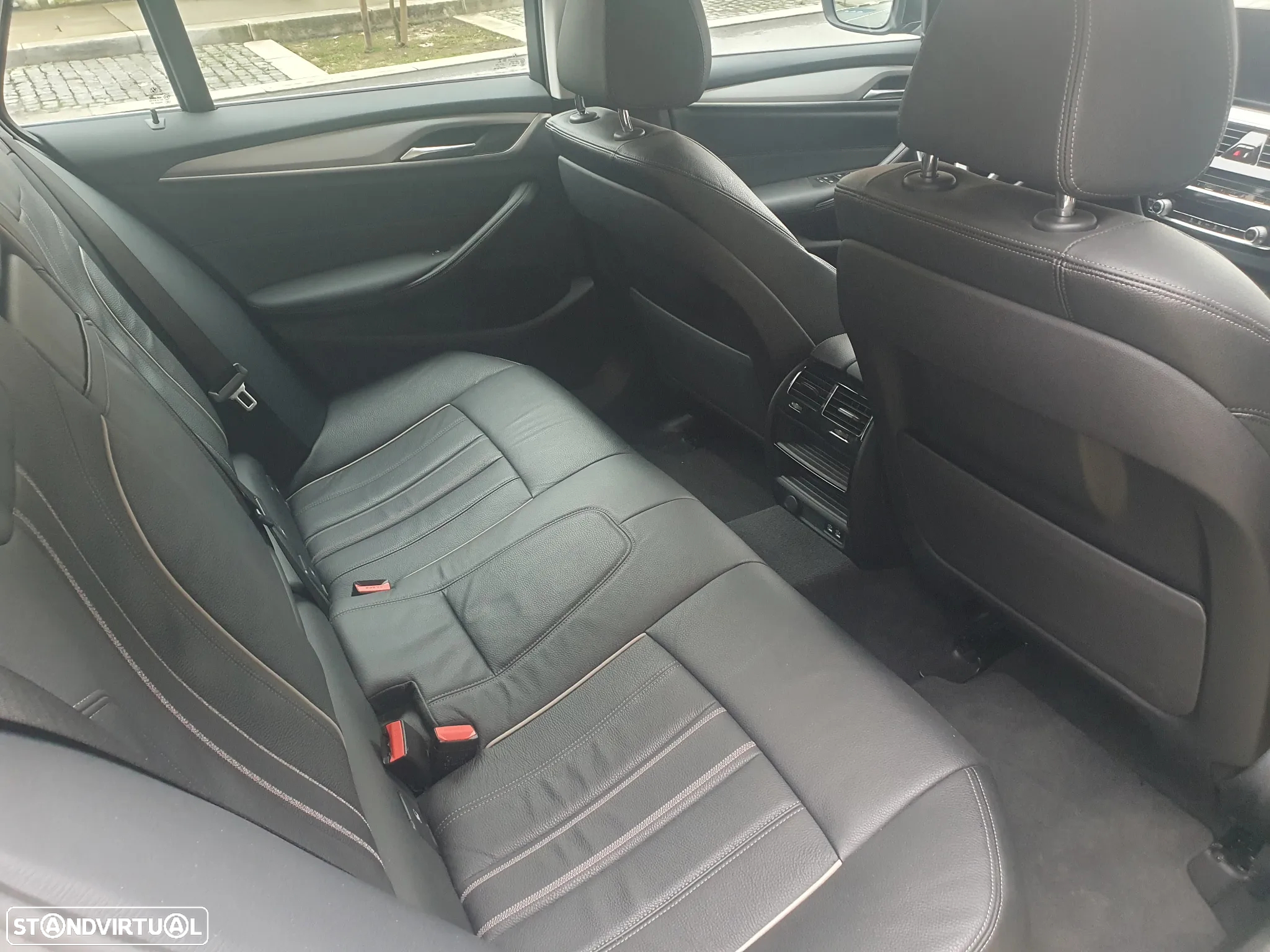 BMW 520 d Auto - 13