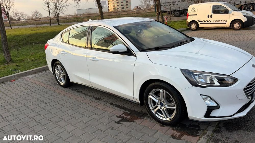 Ford Focus 1.0 EcoBoost Trend Edition - 3
