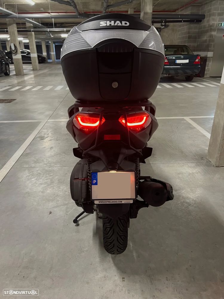 Yamaha X-Max - 6