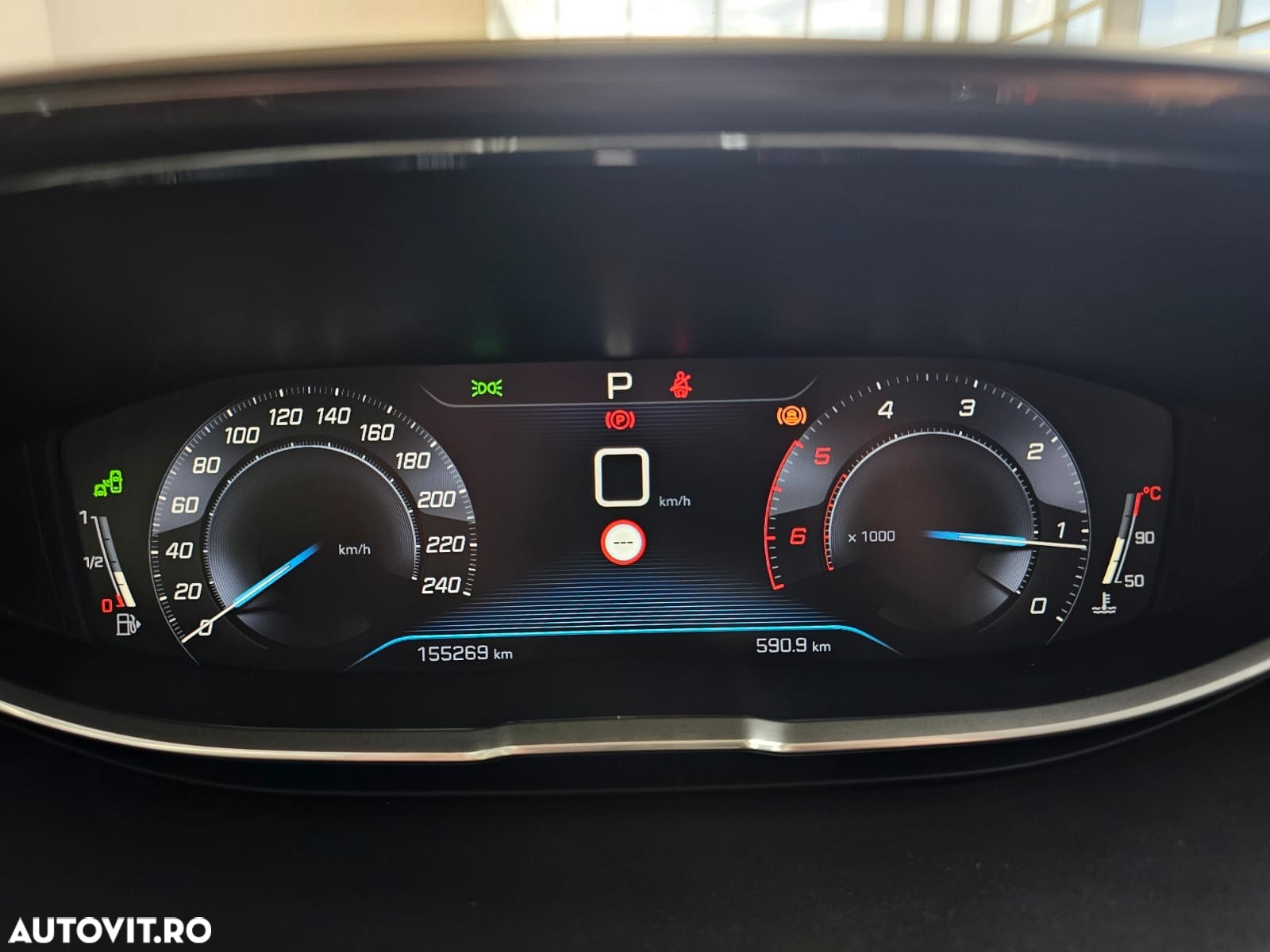 Peugeot 3008 BlueHDi 130 Stop & Start EAT8 Allure - 32