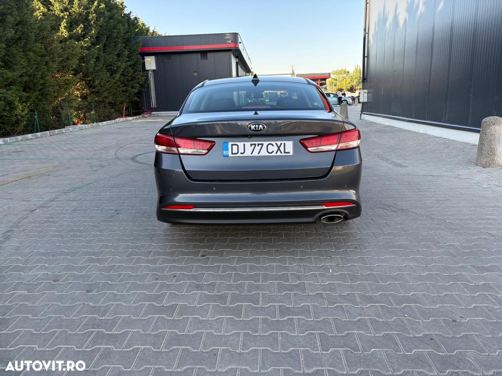 Kia Optima 1.7 DSL 6MT Comfort - 4