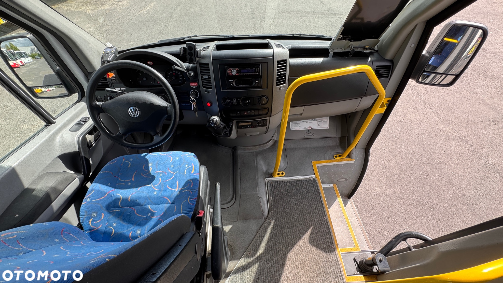 Volkswagen Crafter / KLIMATYZACJA / 23 miejsca / 128000km przebieg !!/ Cena:139000 zł netto - 7
