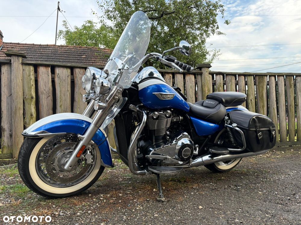 Triumph Thunderbird - 16