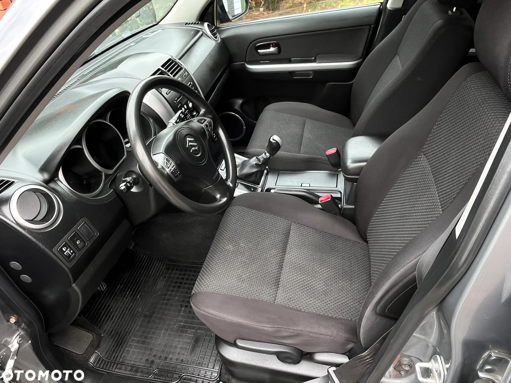 Suzuki Grand Vitara 1.9 DDiS Premium - 14