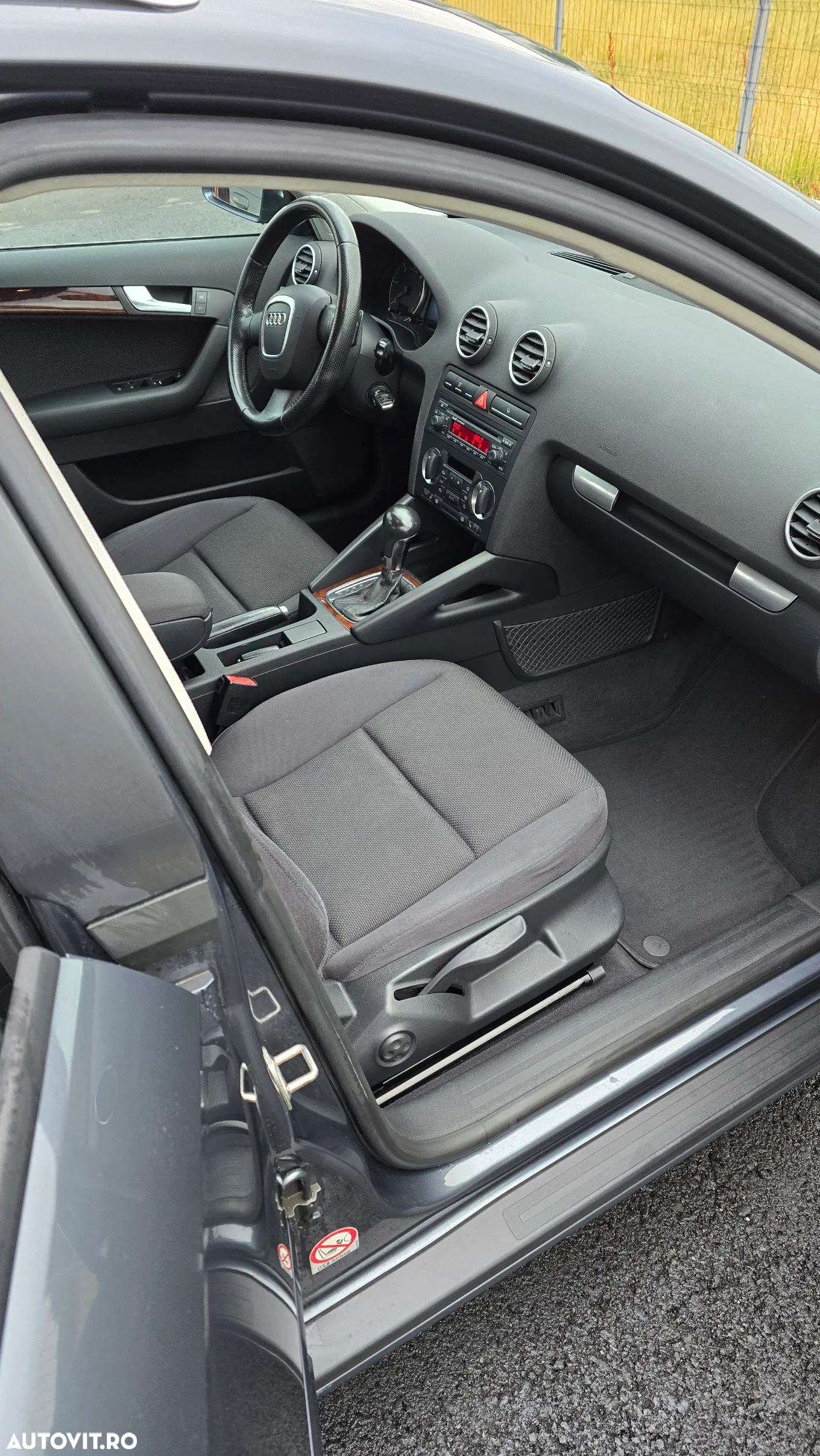 Audi A3 2.0 TDI Sportback DPF (DSG) S tronic Ambiente - 7