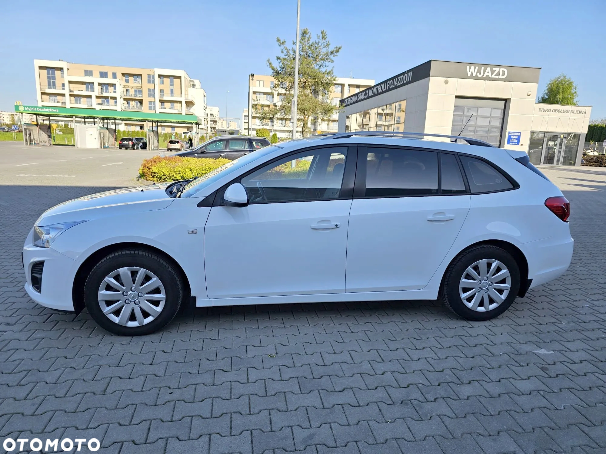 Chevrolet Cruze Station Wagon 1.6 LS+ - 8