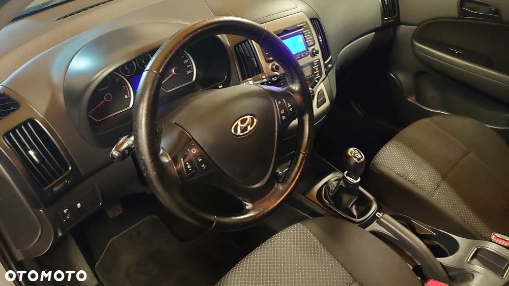 Hyundai i30 1.4 Blue Comfort - 23