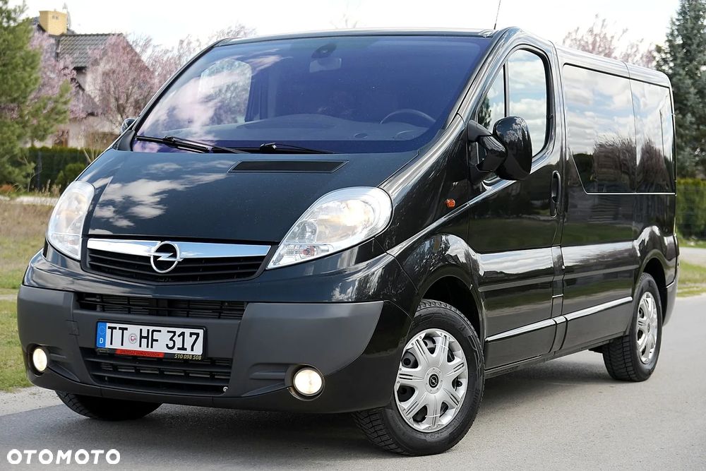 Opel Vivaro - 1