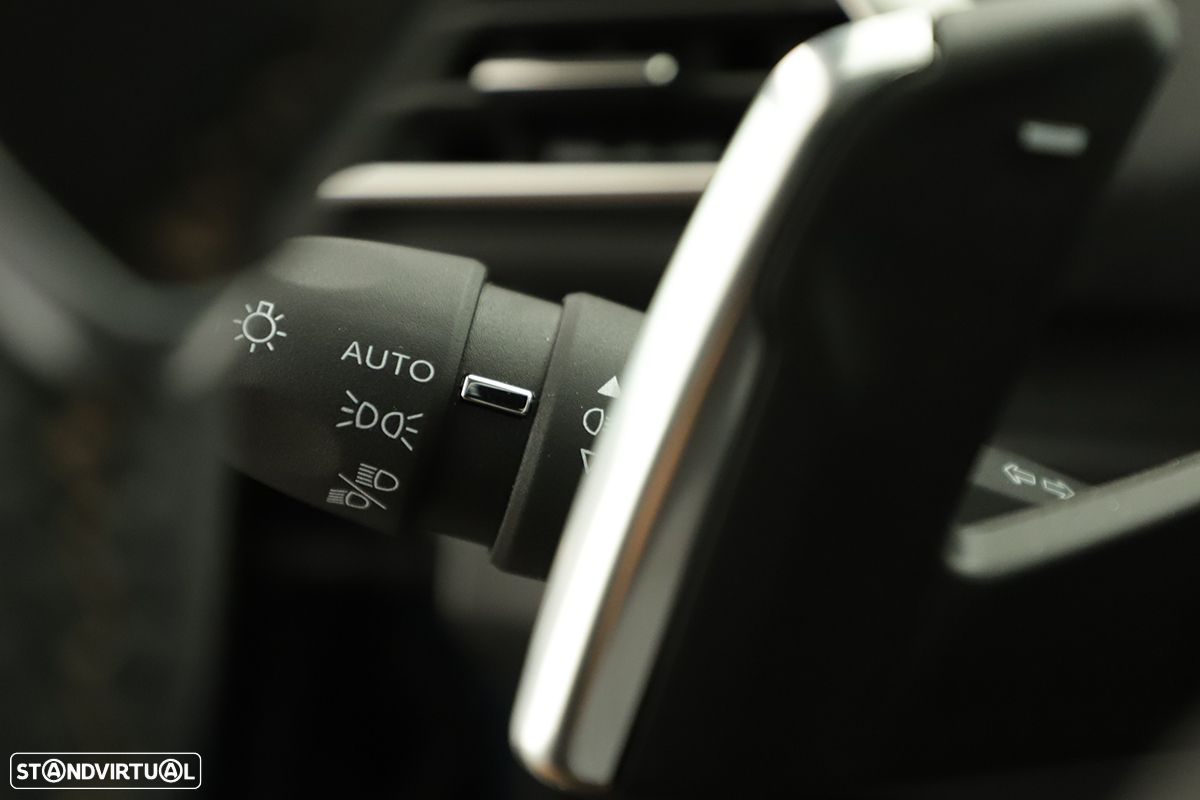 Peugeot 3008 1.2 PureTech GT EAT8 - 17