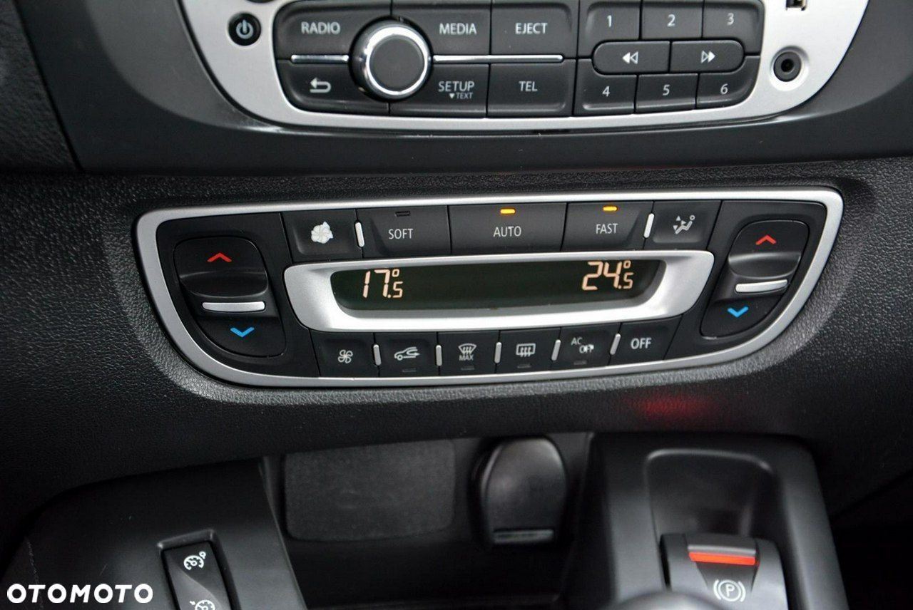 Renault Scenic dCi 110 LIMITED - 28