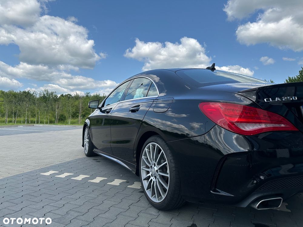 Mercedes-Benz CLA 250 7G-DCT AMG Line - 15