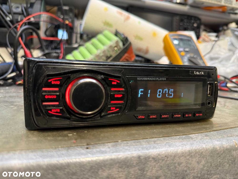Radio CD Usb Sd Lark CR4200 - 2