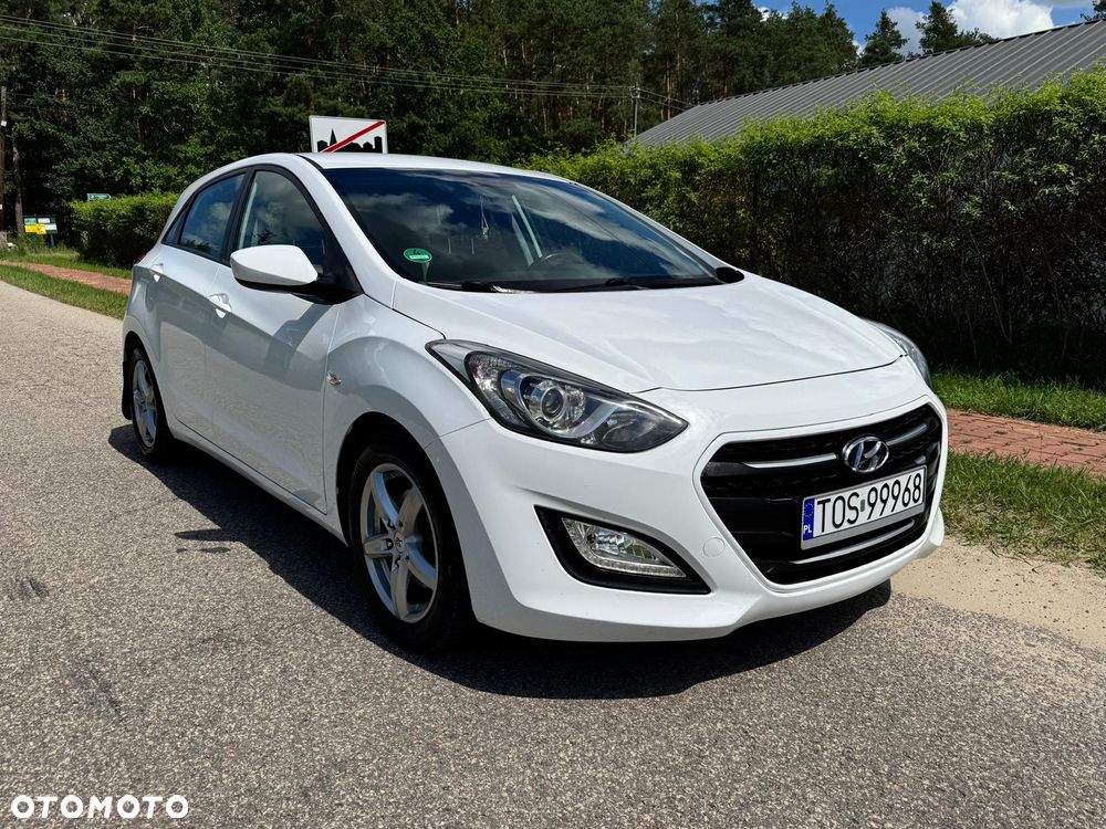 Hyundai i30 blue 1.6 CRDi Classic - 1