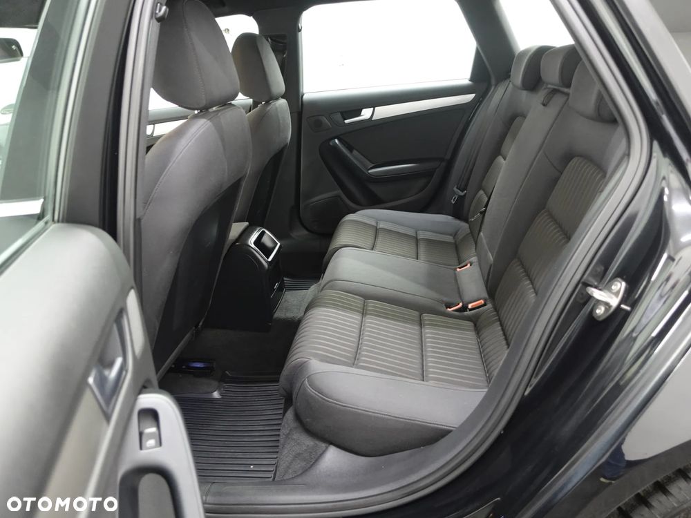 Audi A4 Avant 2.0 TDI DPF quattro Ambiente - 22