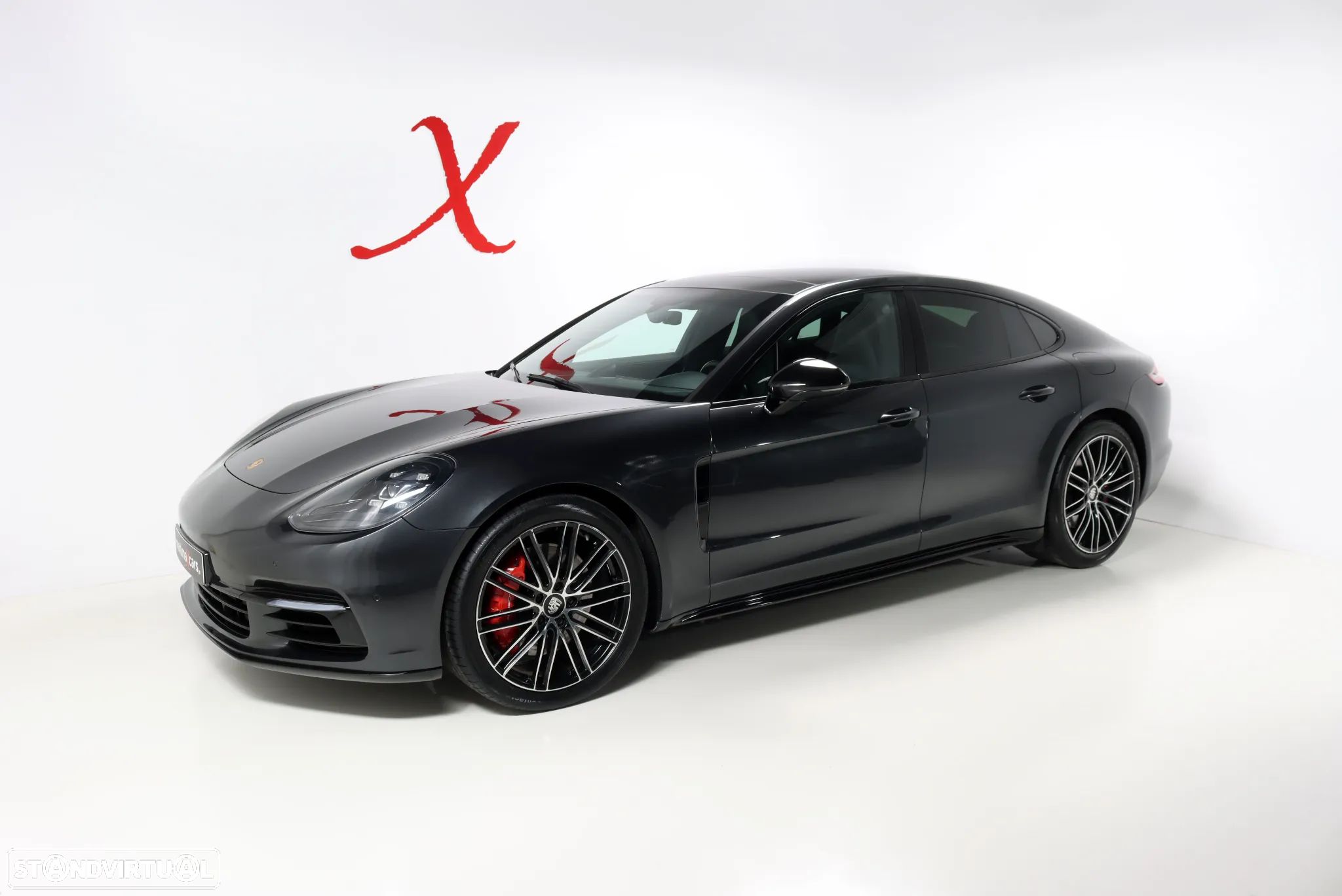 Porsche Panamera 4 E-Hybrid - 1