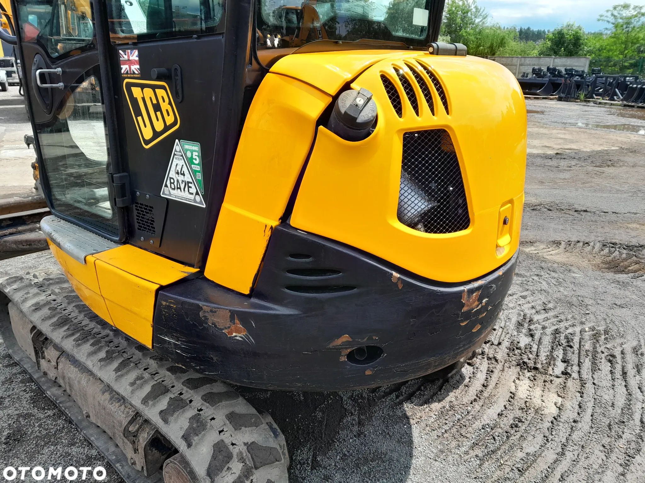 JCB 8026 - 12