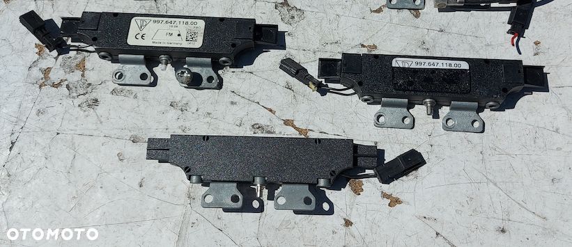 MODUL WZMACNIACZ ANTENY 997.647.118.00 PORSCHE CARRERA 997 987 ORYGINAL DEMONTAZ 99764711800 - 1