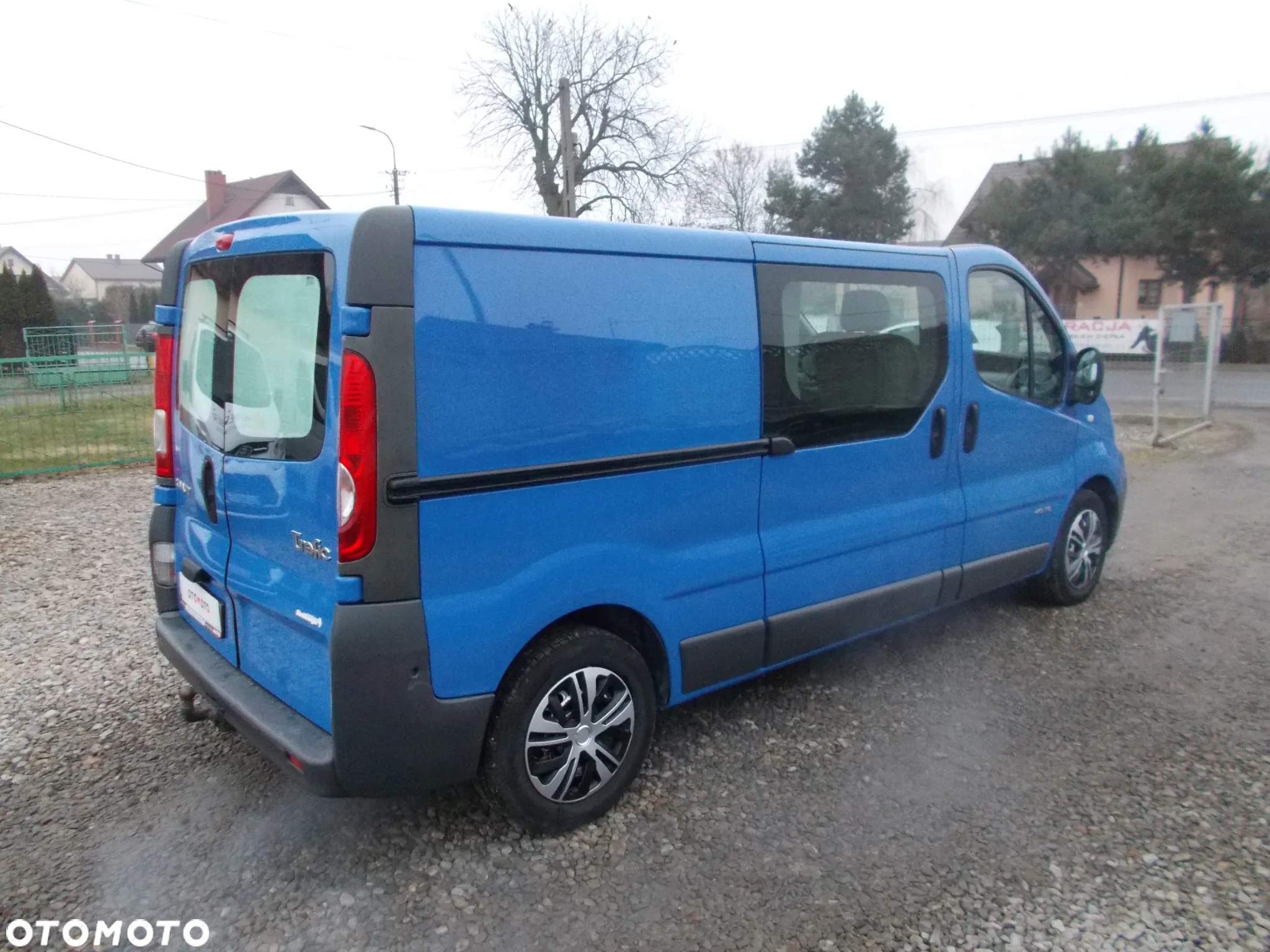 Renault Trafic Long 5-Osób - 4