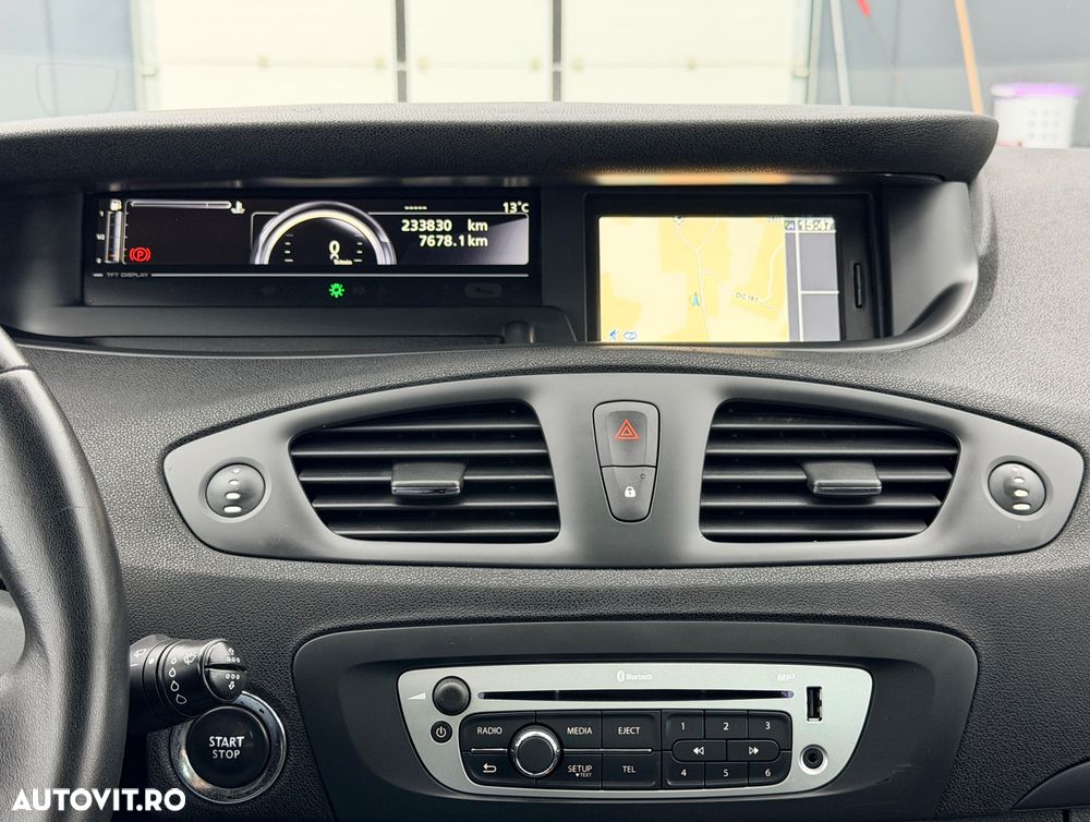 Renault Scenic dCi 110 LIMITED - 31