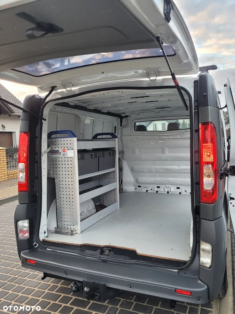 Opel Vivaro - 18