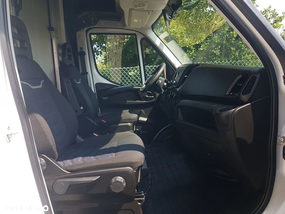 Iveco DAILY KONTENER NISKOPODŁOGOWY 4,44x2,23x2,42 SKLEP BAR FOODTRUCK KAMPER KLIMA KONIOWÓZ 35S14 - 34