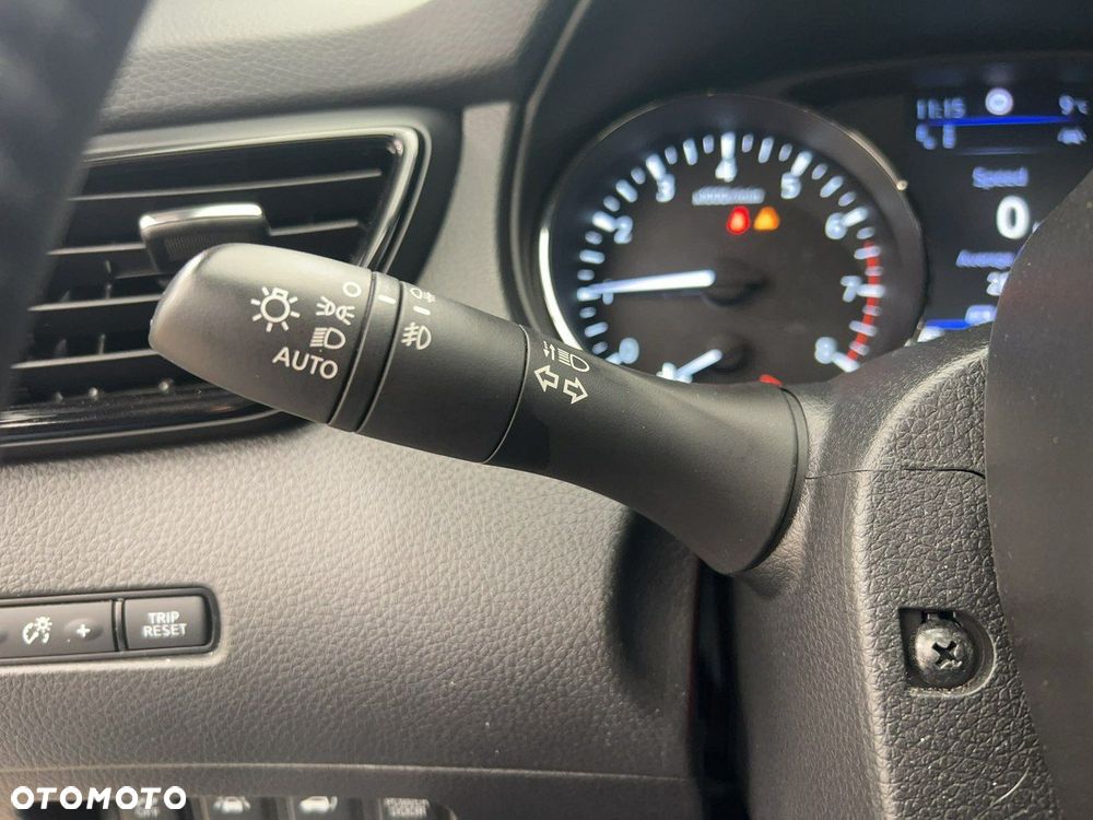 Nissan X-Trail 1.3 DIG-T Tekna 2WD DCT - 25