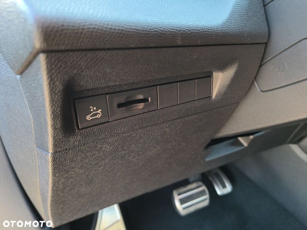 Peugeot 308 1.5 BlueHDi GT S&S EAT8 - 13
