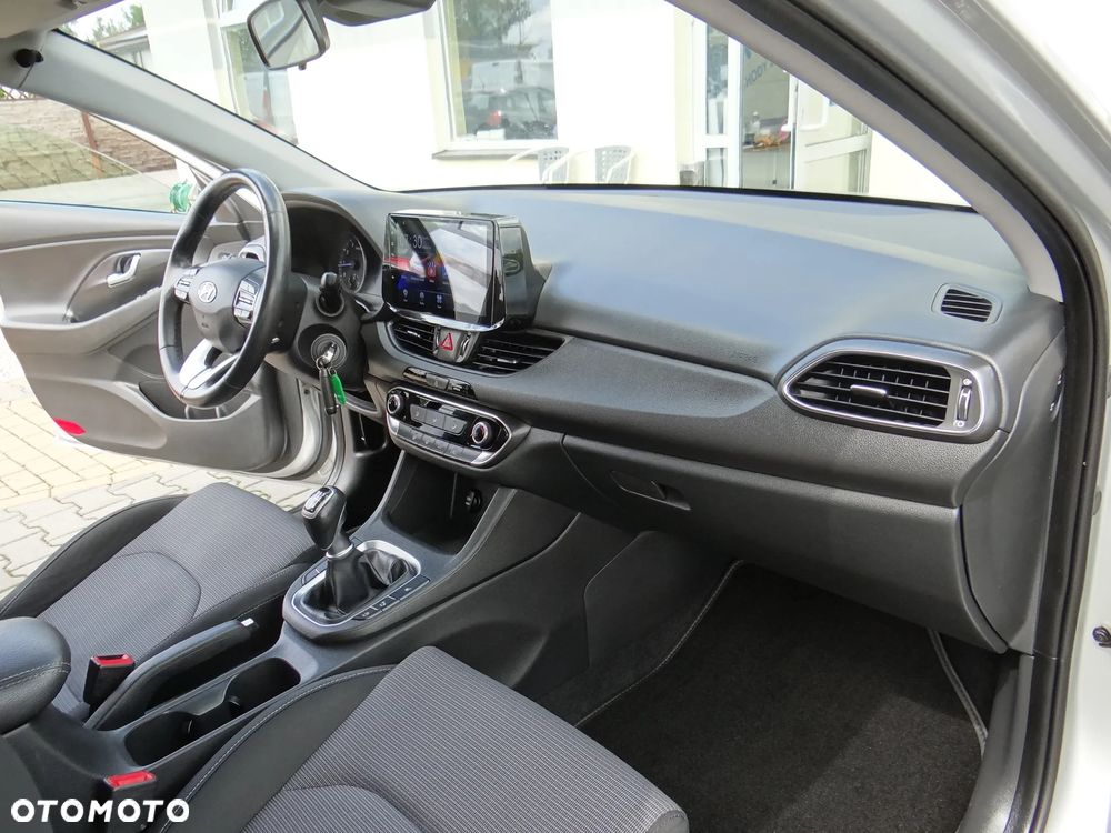 Hyundai i30 Kombi 1.4 Passion Plus - 30