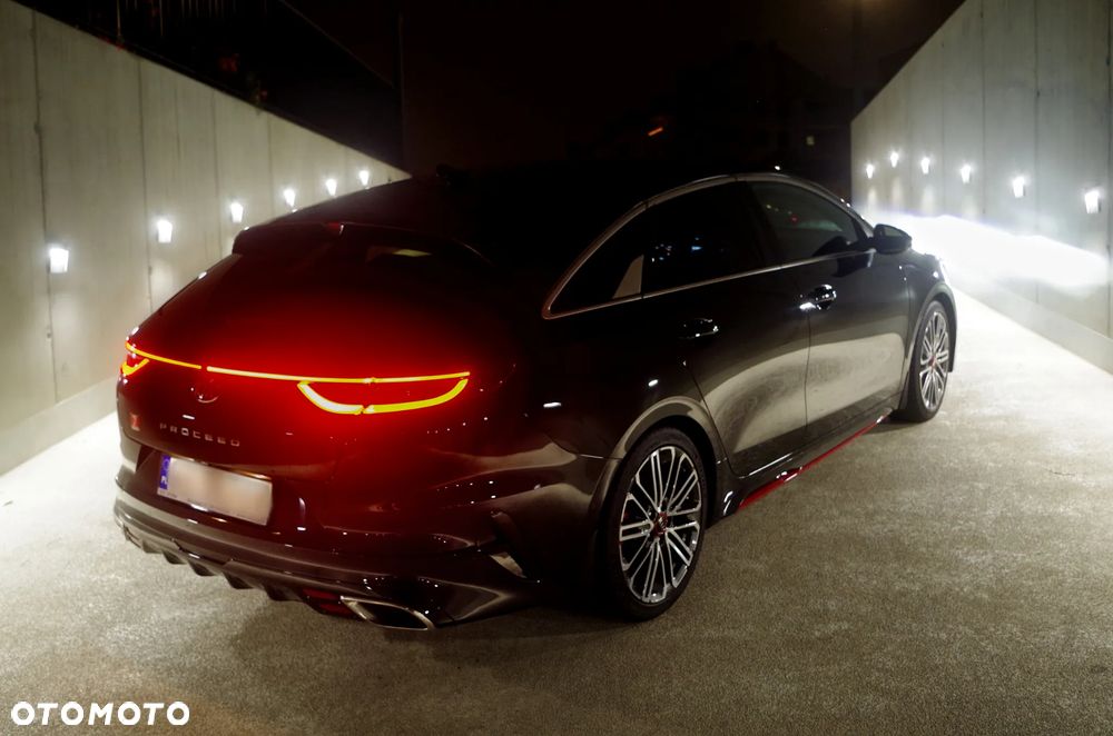 Kia ProCeed 1.6 T-GDI GT DCT - 37
