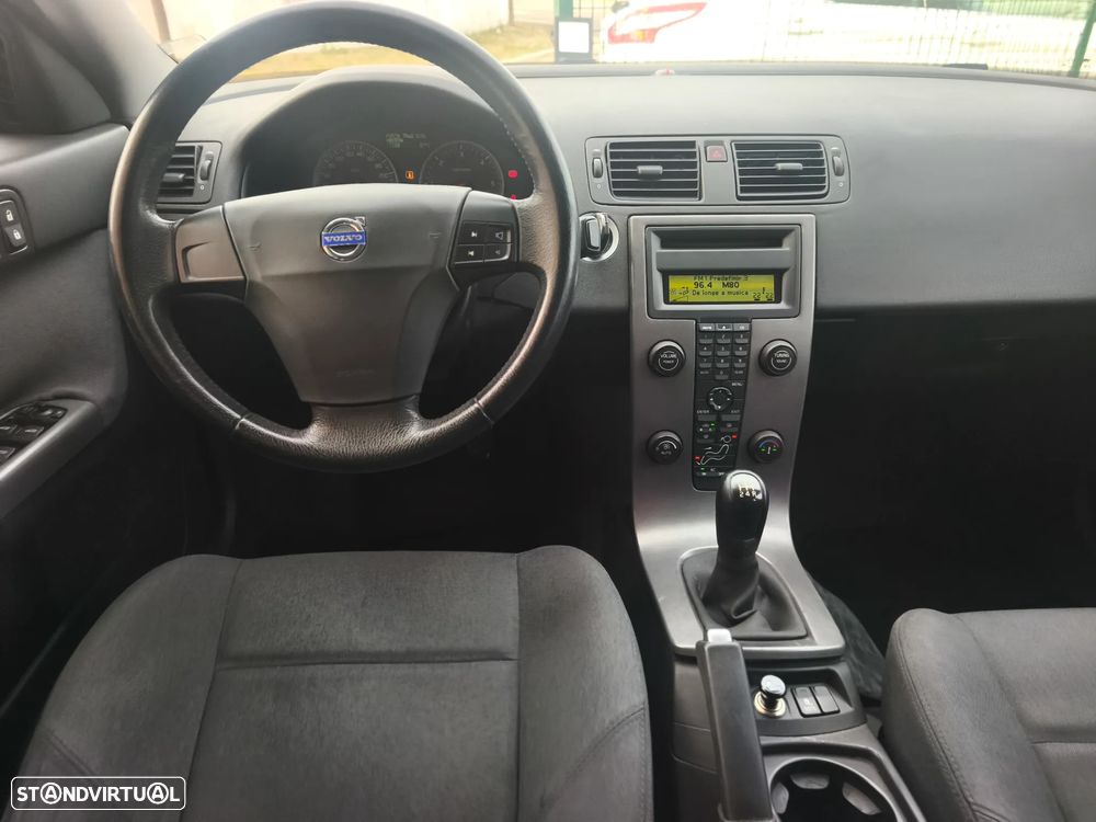 Volvo S40 1.6 D Nível 2 - 16