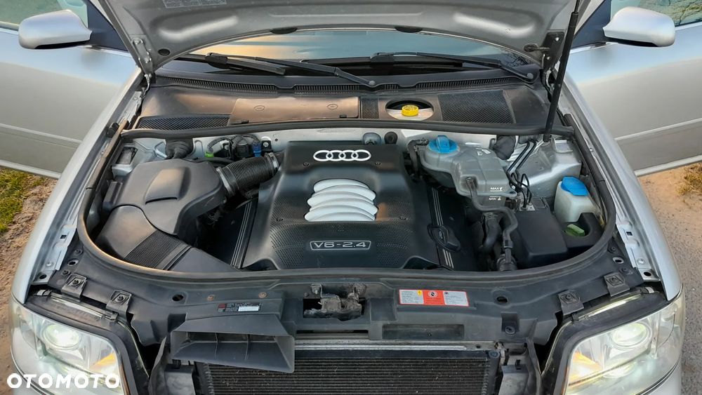 Audi A6 Limousine 2.4 - 9