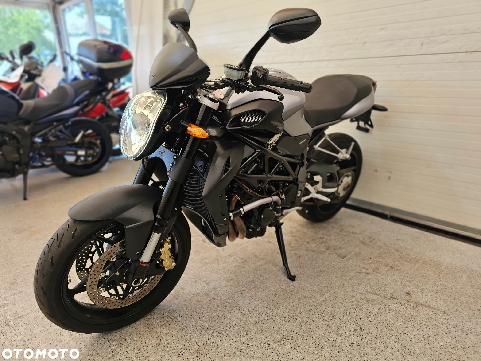 MV AGUSTA Brutale - 14