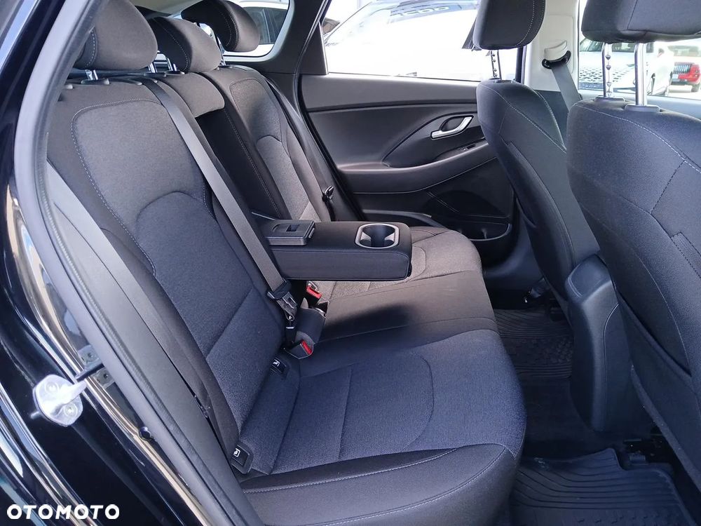 Hyundai i30 1.5 T-GDI 48V Comfort DCT - 20