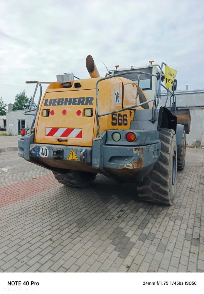 Liebherr L566 - 12