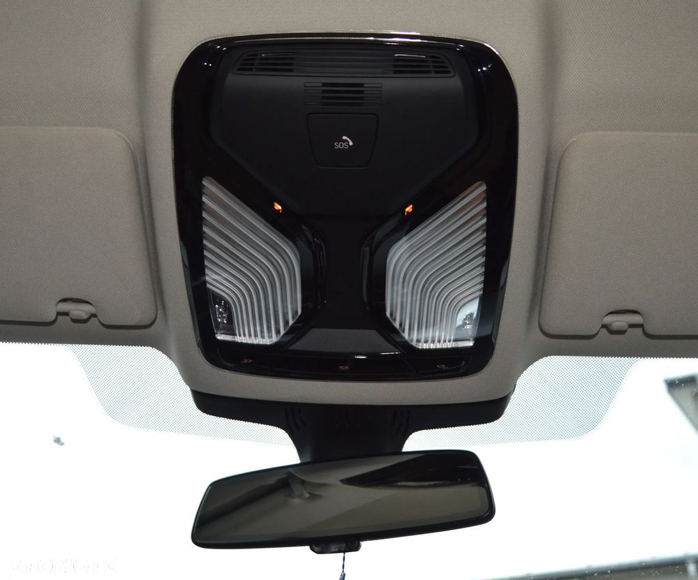 BMW Seria 5 518d Business Edition sport - 24