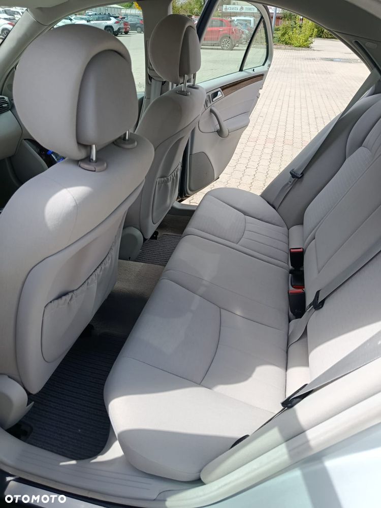 Mercedes-Benz Klasa C 180 Kompressor Automatik Avantgarde - 5