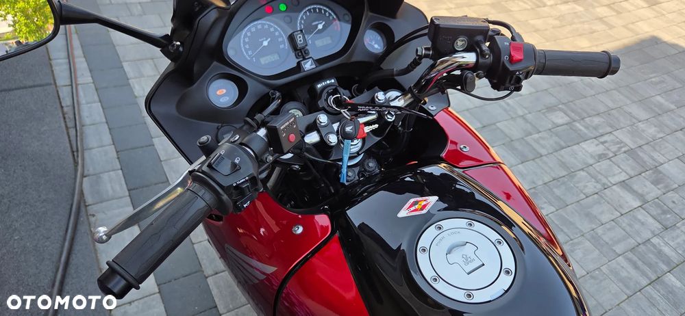 Honda CBF - 15