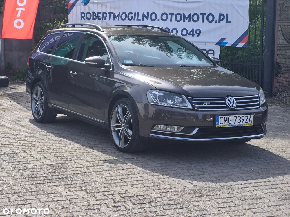 Volkswagen Passat - 1