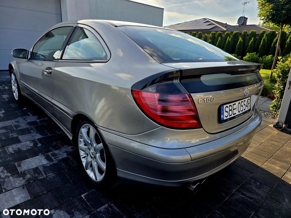 Mercedes-Benz Klasa C 180 Kompressor Sportcoupe - 6