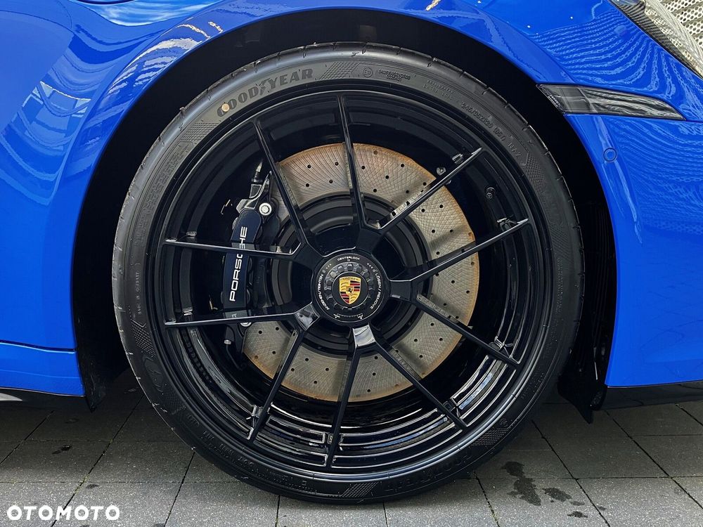 Porsche 911 - 12