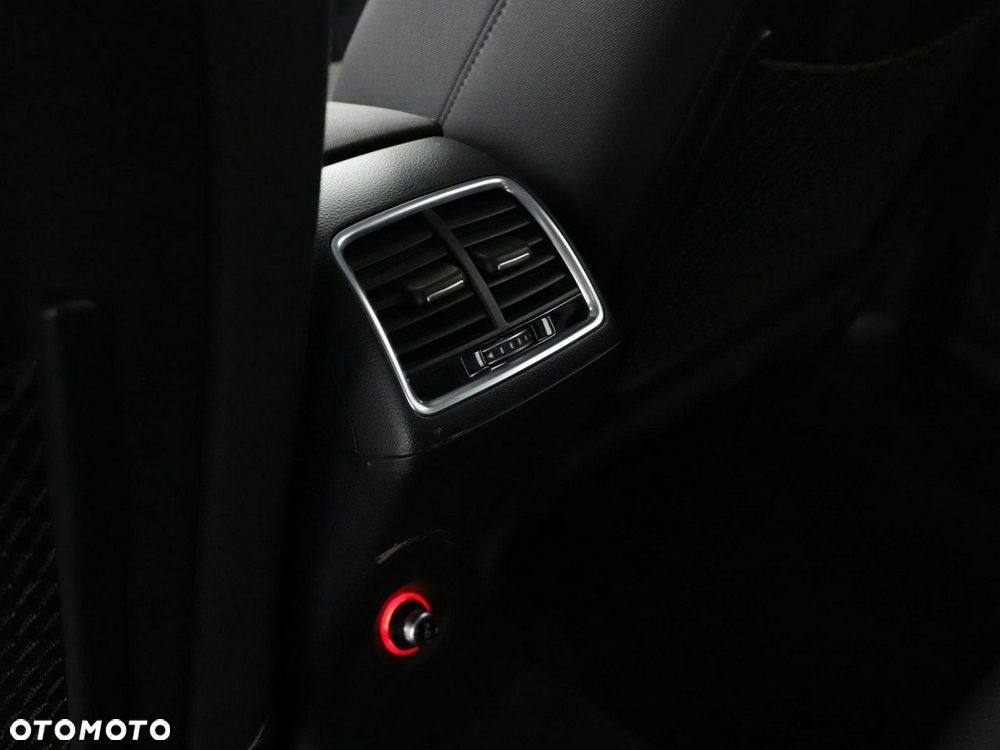 Audi Q3 1.4 TFSI Sport S tronic - 36