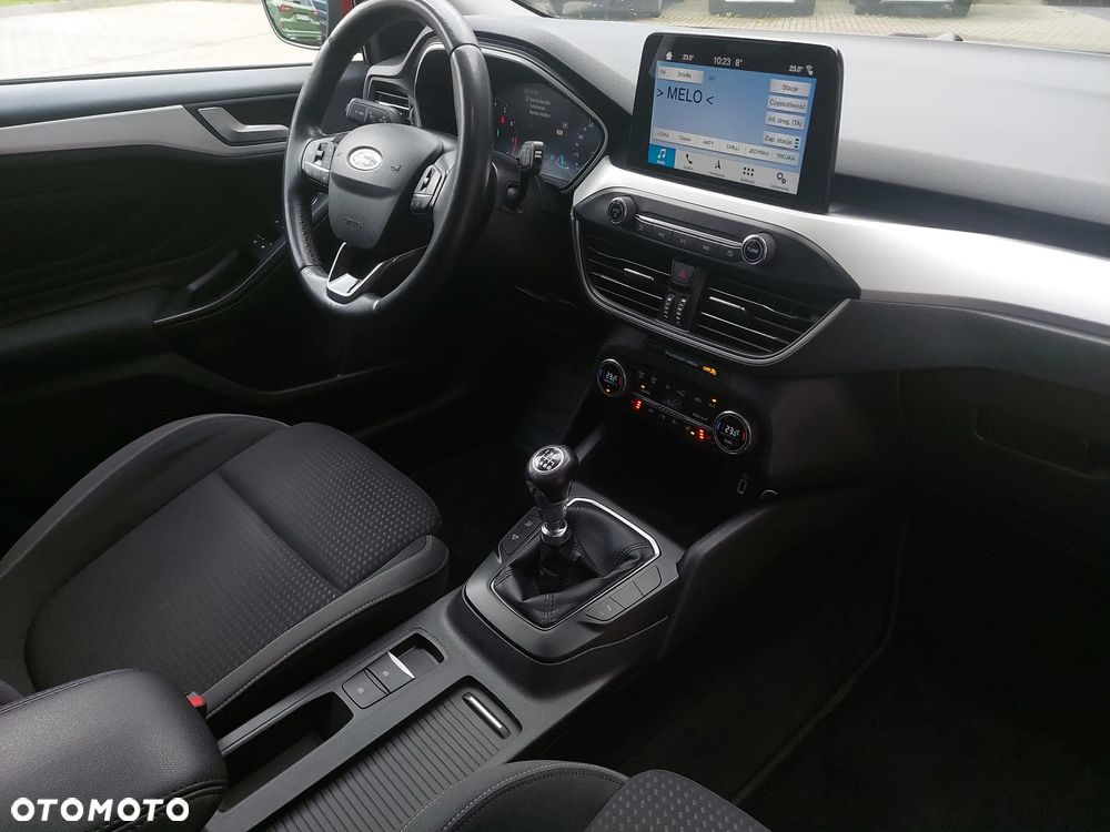 Ford Focus 1.0 EcoBoost Trend Edition Business - 34
