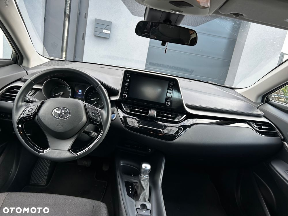 Toyota C-HR - 8