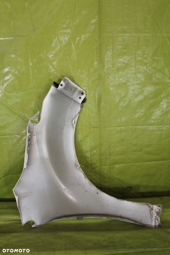 Błotnik Toyota Yaris IV po 2020r. przód lewy - 2