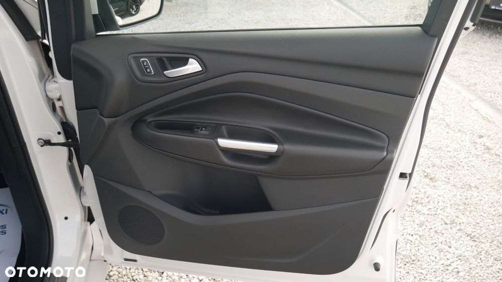 Ford Kuga - 20